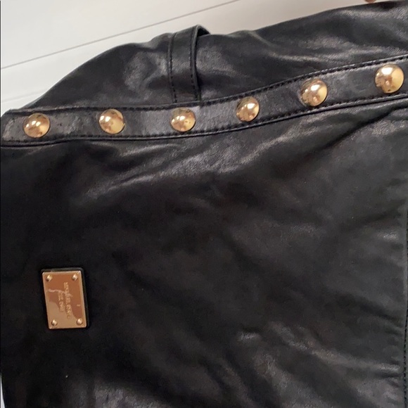 Michael Kors Purse - Picture 6 of 9